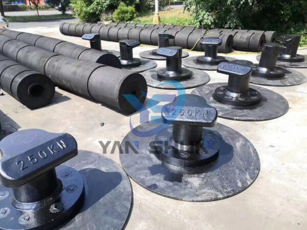 Tugboat Cylindrical Rubber Fenders for Ship Yan Shun Marine